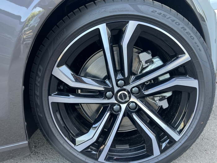 VOLVO V90 T8 eAWD XCLUSIVE Geartronic – Bild 12
