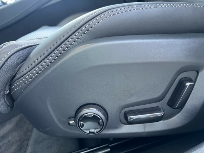 VOLVO V90 T8 eAWD XCLUSIVE Geartronic – Bild 5