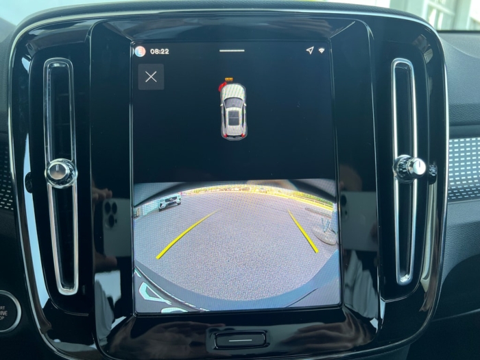 VOLVO XC40 B3 Benzin Mild Hybrid XCITE – Bild 19
