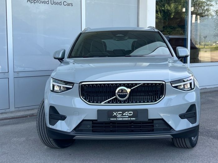 VOLVO XC40 B3 Benzin Mild Hybrid XCITE – Bild 24