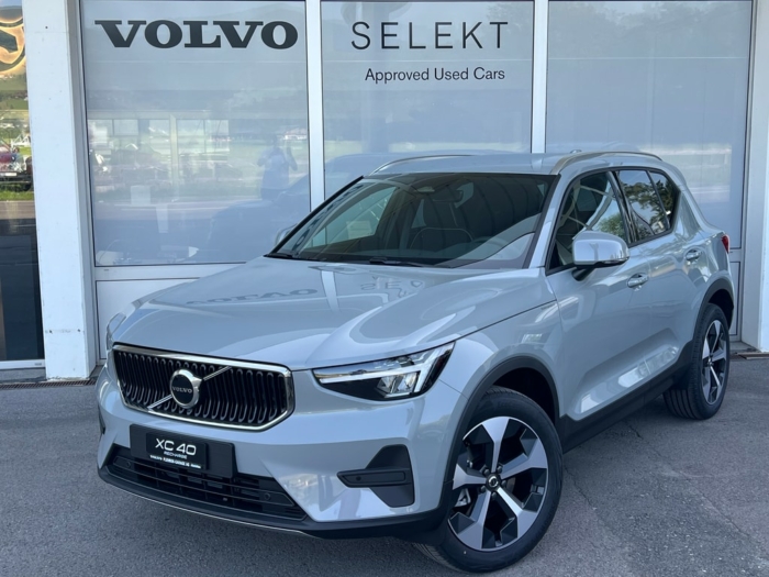 VOLVO XC40 B3 Benzin Mild Hybrid XCITE
