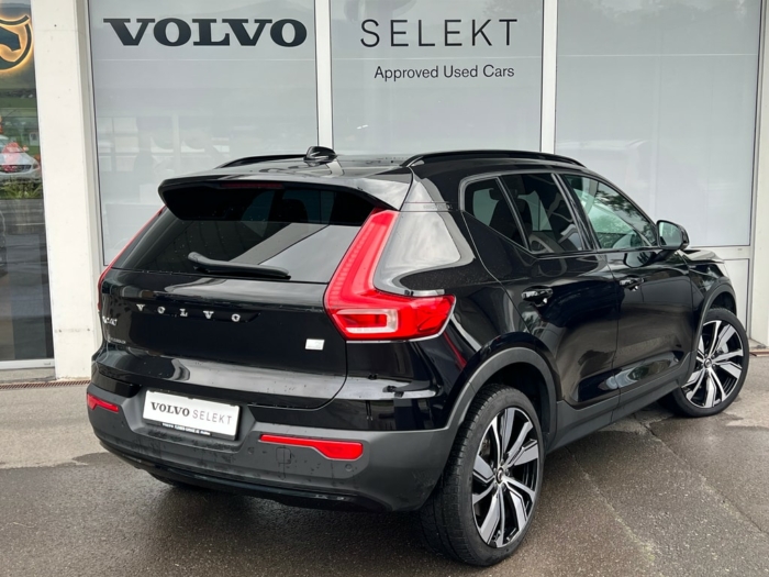 VOLVO XC40 Recharge P8 Twin AWD Pro – Bild 2