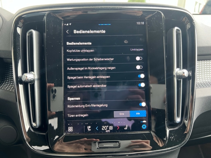 VOLVO XC40 Recharge P8 Twin AWD Pro – Bild 16