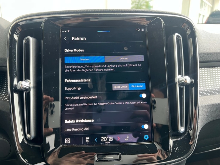 VOLVO XC40 Recharge P8 Twin AWD Pro – Bild 17