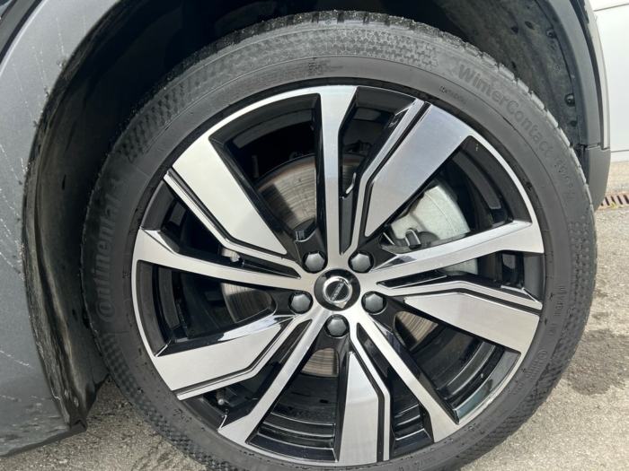 VOLVO XC40 Recharge P8 Twin AWD Pro – Bild 10