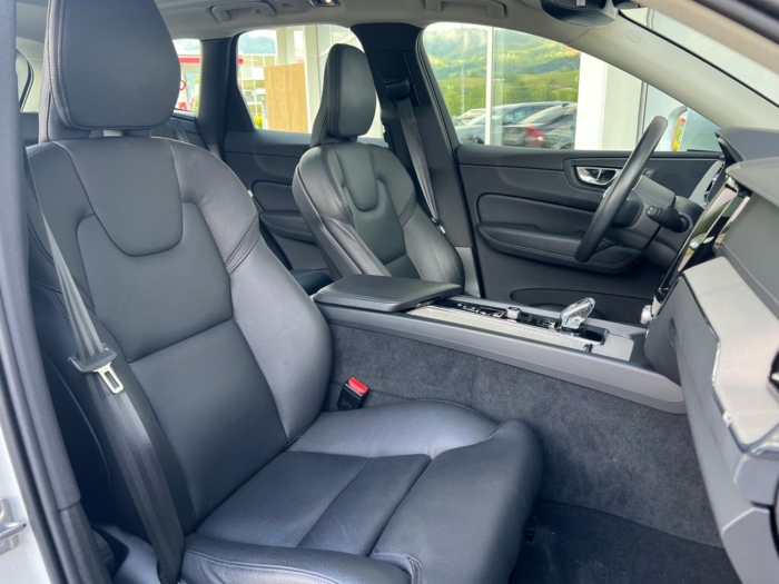 VOLVO XC60 T6 eAWD Inscription Geartronic – Bild 4
