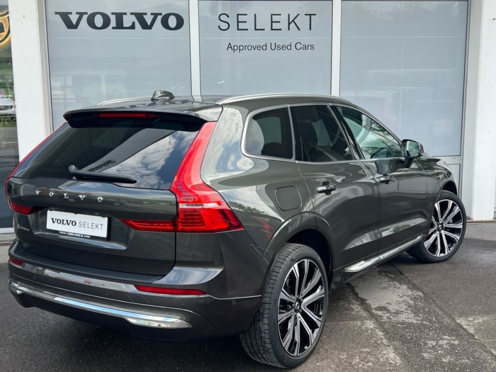 VOLVO XC60 T6 eAWD Inscription Geartronic – Bild 2