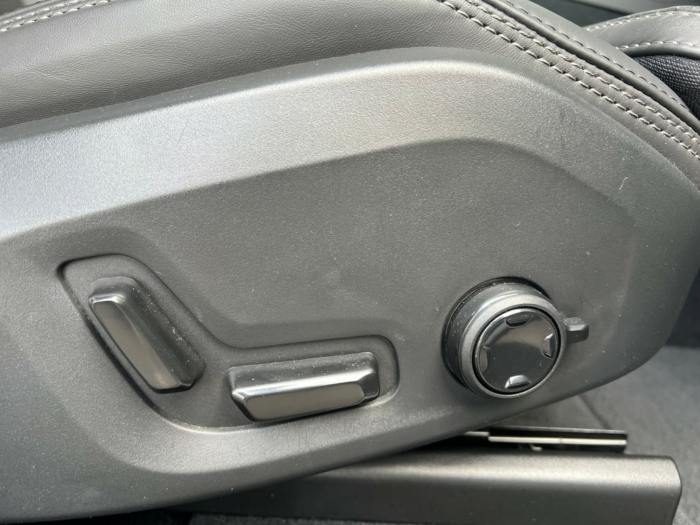 VOLVO XC60 T6 eAWD Inscription Geartronic – Bild 5