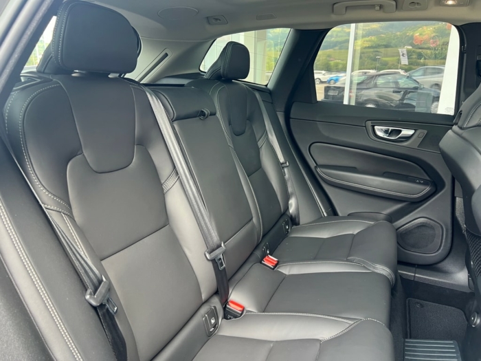 VOLVO XC60 T6 eAWD Inscription Geartronic – Bild 6