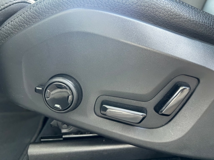 VOLVO XC60 T6 eAWD Inscription Geartronic – Bild 5
