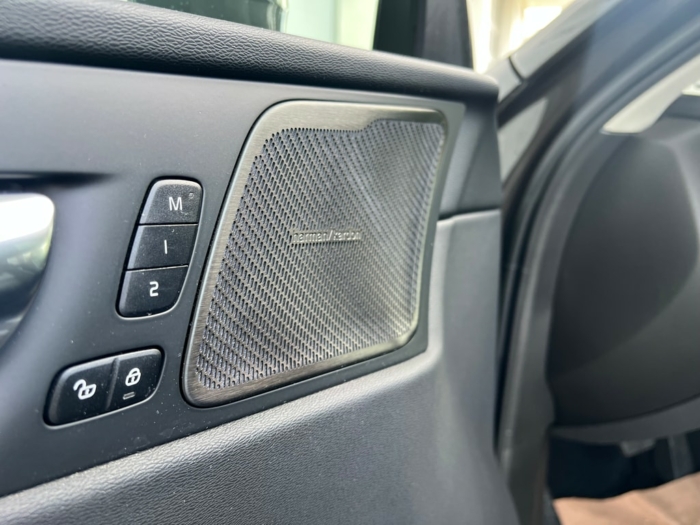 VOLVO XC60 T6 eAWD Inscription Geartronic – Bild 12