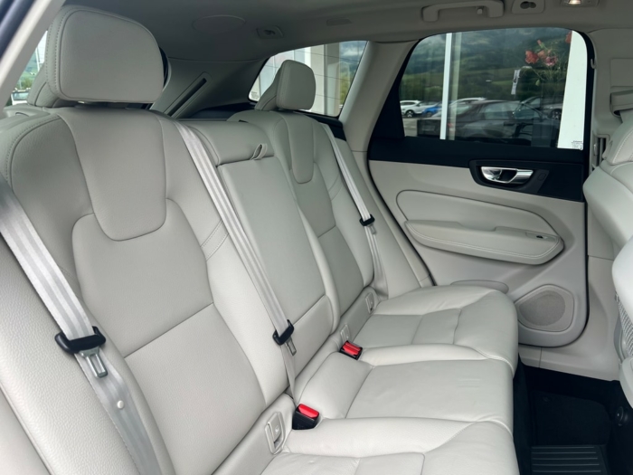 VOLVO XC60 T6 eAWD Inscription Geartronic – Bild 6
