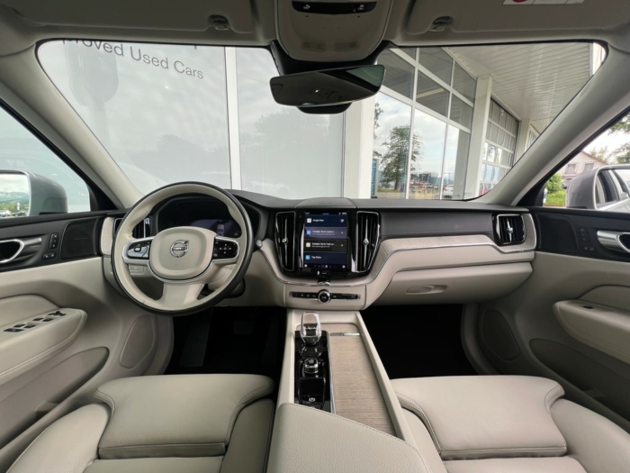 VOLVO XC60 T6 eAWD Inscription Geartronic – Bild 7