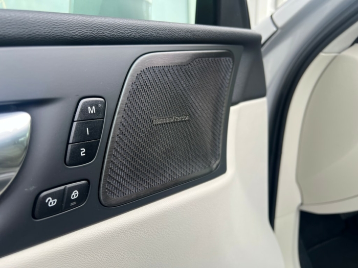 VOLVO XC60 T6 eAWD Inscription Geartronic – Bild 12
