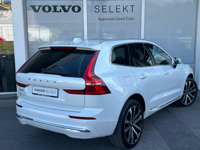 VOLVO XC60 T6 eAWD Plus Bright Geartronic – Bild 2