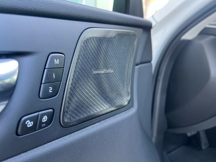 VOLVO XC60 T6 eAWD Plus Bright Geartronic – Bild 12