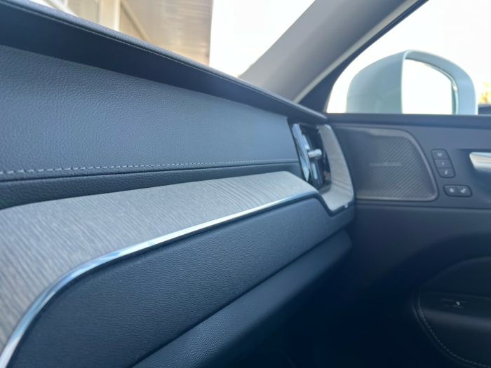 VOLVO XC60 T6 eAWD Plus Bright Geartronic – Bild 15