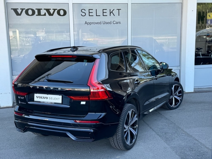 VOLVO XC60 T6 eAWD Plus Dark Geartronic – Bild 2