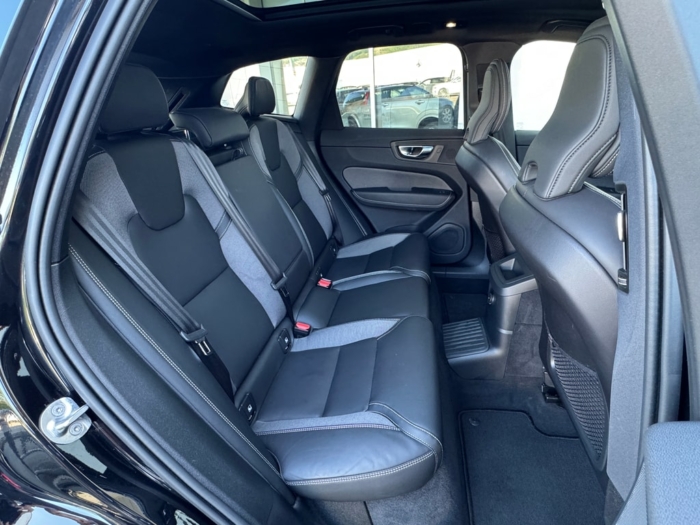 VOLVO XC60 T6 eAWD Plus Dark Geartronic – Bild 5
