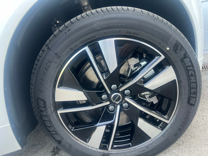 VOLVO XC60 T6 eAWD Plus Dark Geartronic – Bild 9