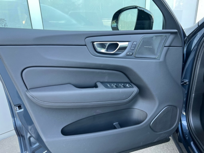 VOLVO XC60 T6 eAWD Ultra Dark Geartronic – Bild 11