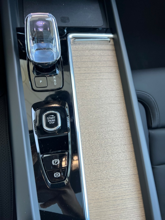 VOLVO XC60 T6 eAWD Ultra Dark Geartronic – Bild 14