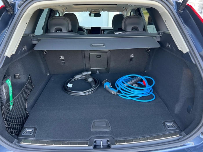 VOLVO XC60 T6 eAWD Ultra Dark Geartronic – Bild 25