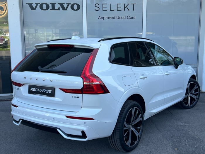 VOLVO XC60 T6 eAWD XCENTRIC Geartronic – Bild 2