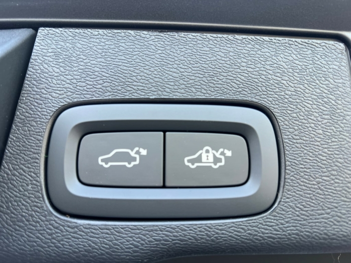 VOLVO XC60 T6 eAWD XCENTRIC Geartronic – Bild 26