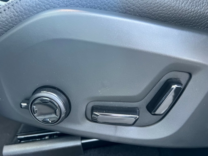 VOLVO XC60 T6 eAWD XCENTRIC Geartronic – Bild 5
