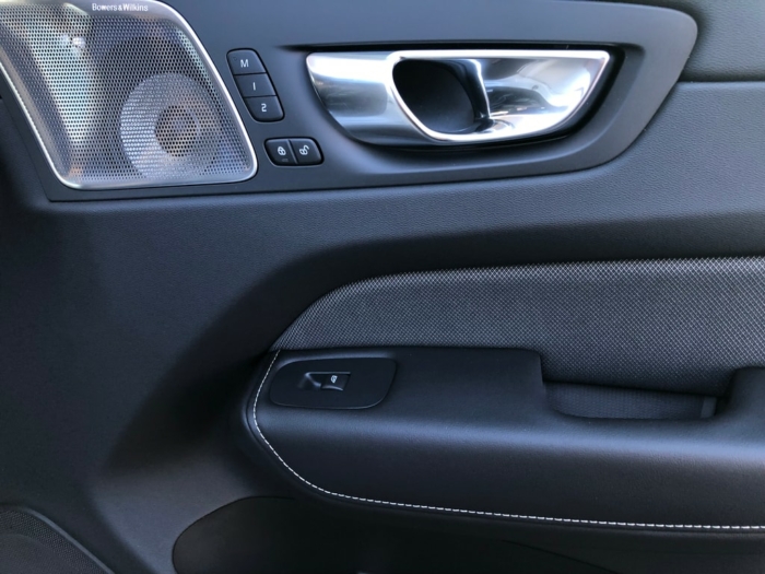 VOLVO XC60 T8 eAWD Ultimate Bright – Bild 12