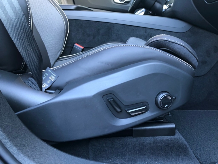 VOLVO XC60 T8 eAWD Ultimate Bright – Bild 4