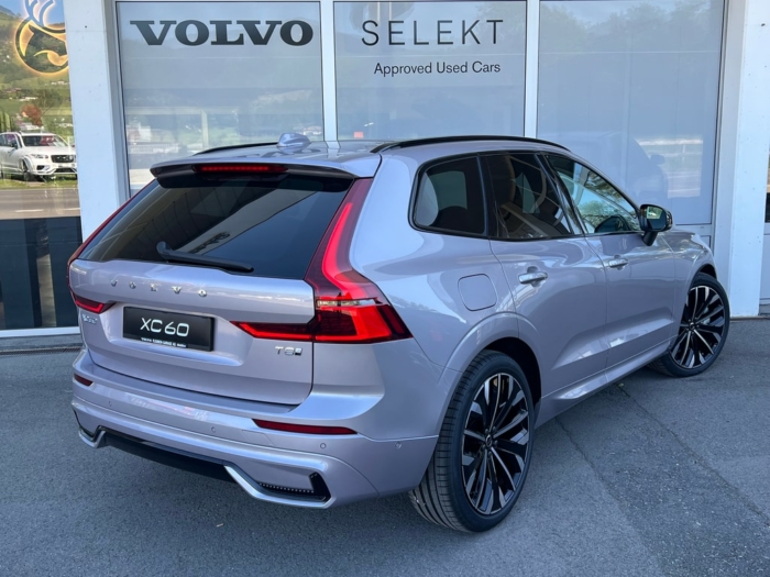 VOLVO XC60 T8 eAWD Ultra Dark Geartronic – Bild 2