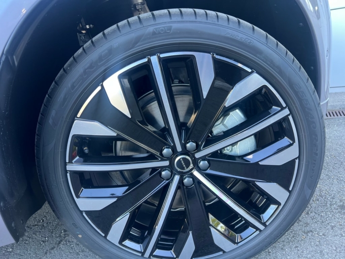VOLVO XC60 T8 eAWD Ultra Dark Geartronic – Bild 11