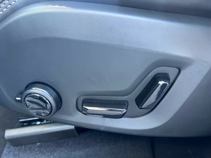 VOLVO XC60 T8 eAWD Ultra Dark Geartronic – Bild 5