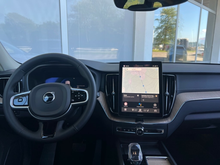 VOLVO XC60 T8 eAWD Ultra Dark Geartronic – Bild 8
