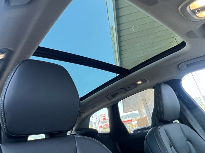 VOLVO XC60 T8 eAWD Xcentric – Bild 7
