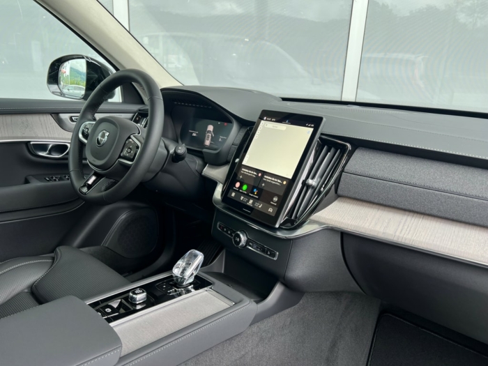 VOLVO XC90 T8 eAWD Ultra Dark Geartronic – Bild 3