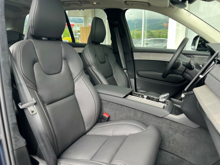 VOLVO XC90 T8 eAWD Ultra Dark Geartronic – Bild 4