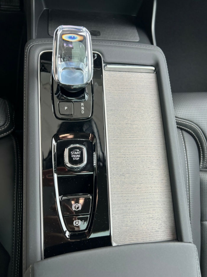 VOLVO XC90 T8 eAWD Ultra Dark Geartronic – Bild 17