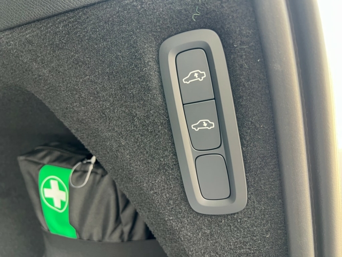 VOLVO XC90 T8 eAWD Ultra Dark Geartronic – Bild 28